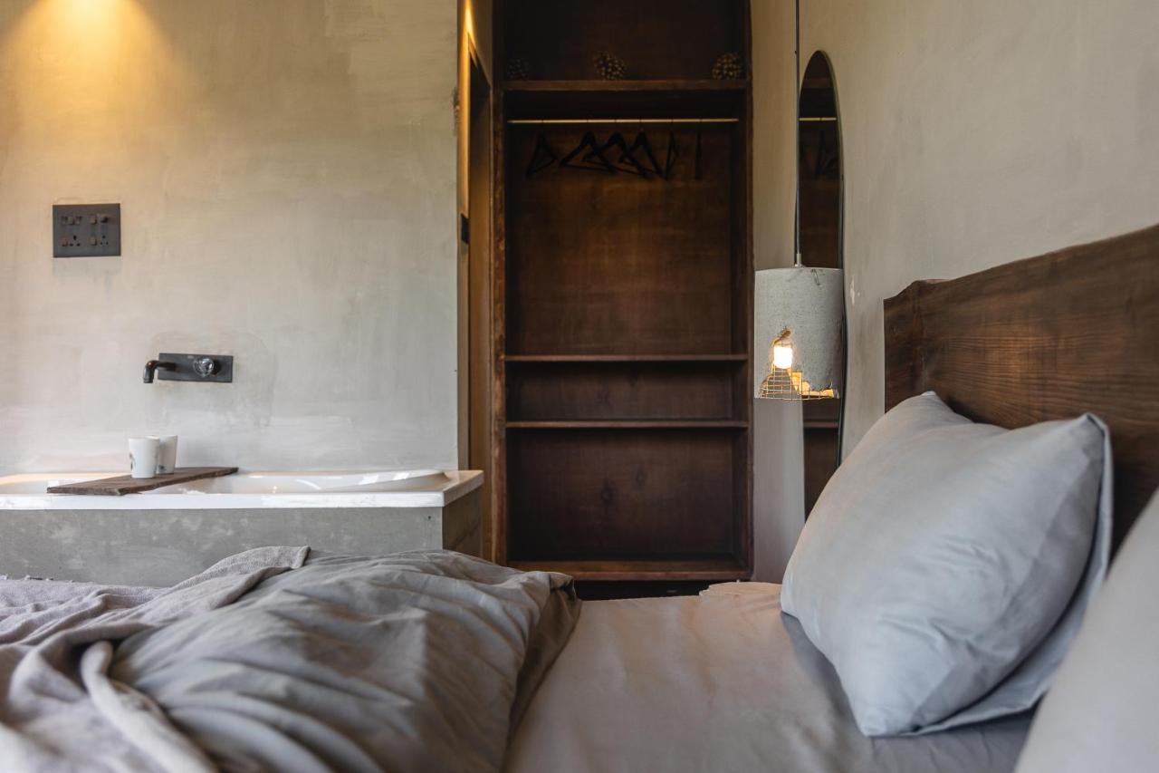 مكتزور Ecstasy By Thhpsociety Bathtub Rooms المظهر الخارجي الصورة