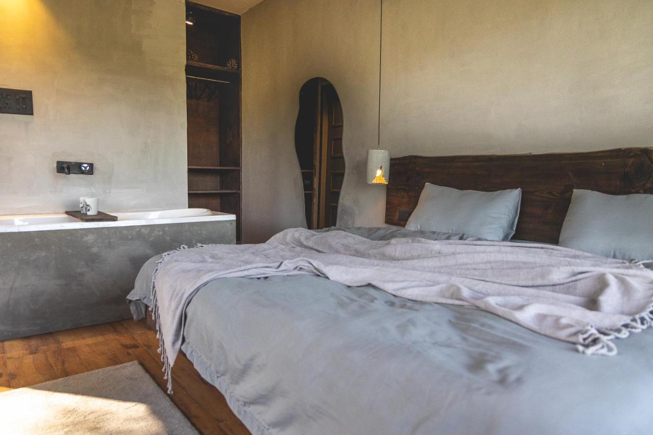 مكتزور Ecstasy By Thhpsociety Bathtub Rooms المظهر الخارجي الصورة